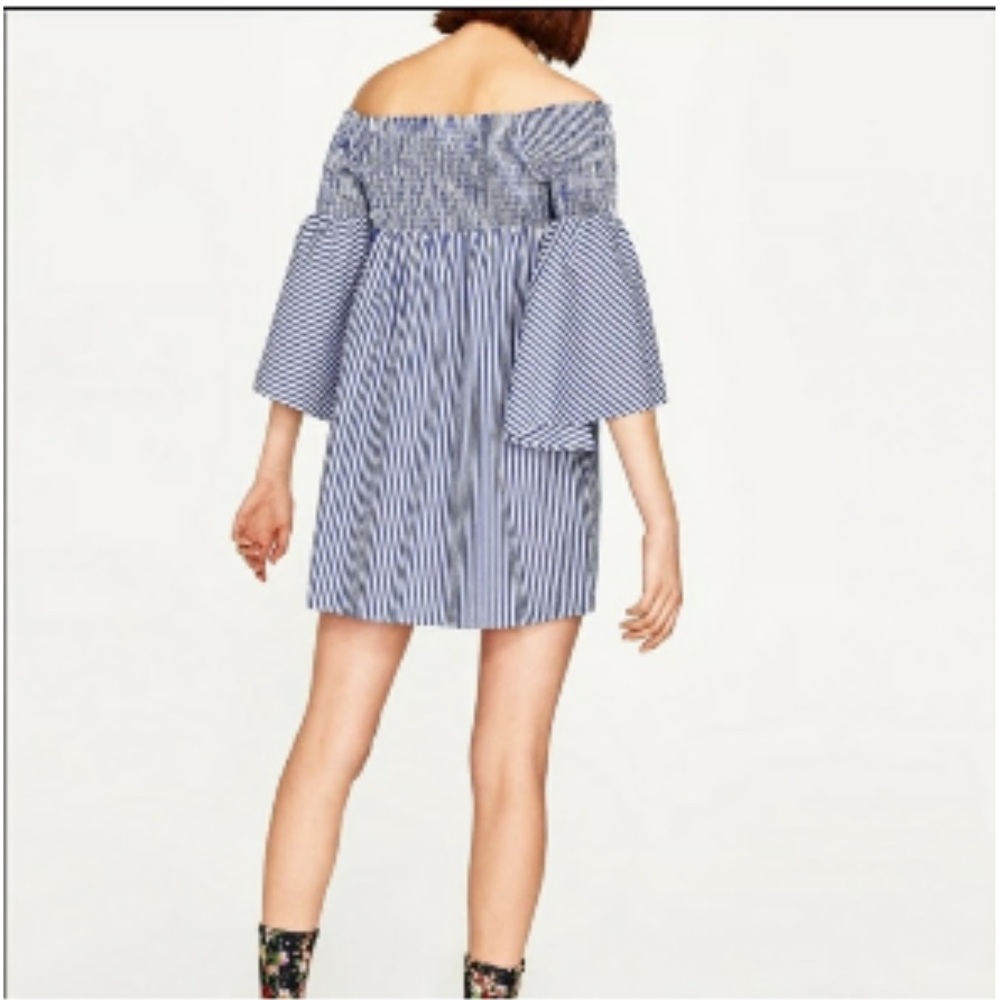 Zara Off Shoulder Bell Sleeve Striped Smocked Mini Dress Womens M Preppy - Picture 2 of 8